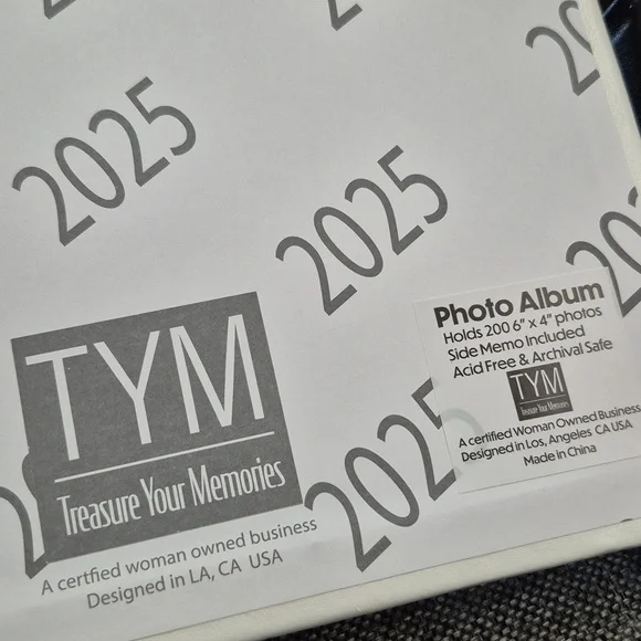 Class of 25 White and Gold Photo Album - Picture 3 of 3